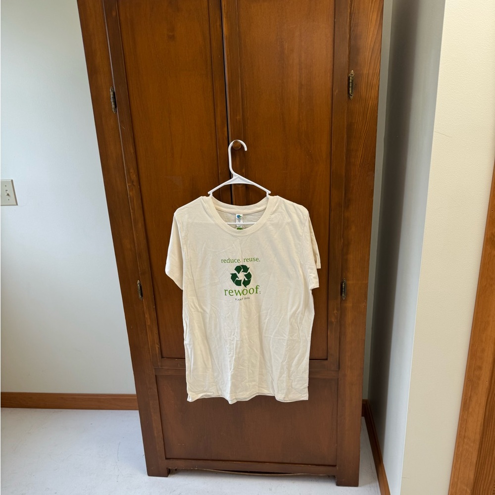Planet Dog organic cotton T shirt XL NEW REWOOF